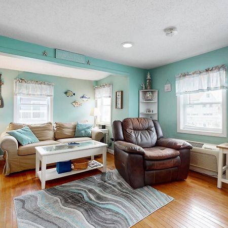 Hampton Beach Hangout & Nancy'S Villa Room photo