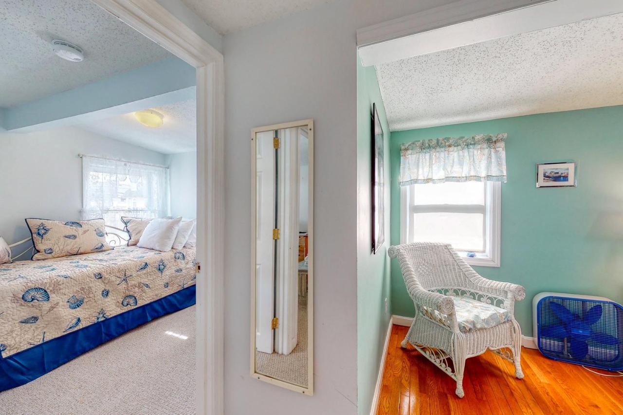 Hampton Beach Hangout & Nancy'S Villa Exterior photo