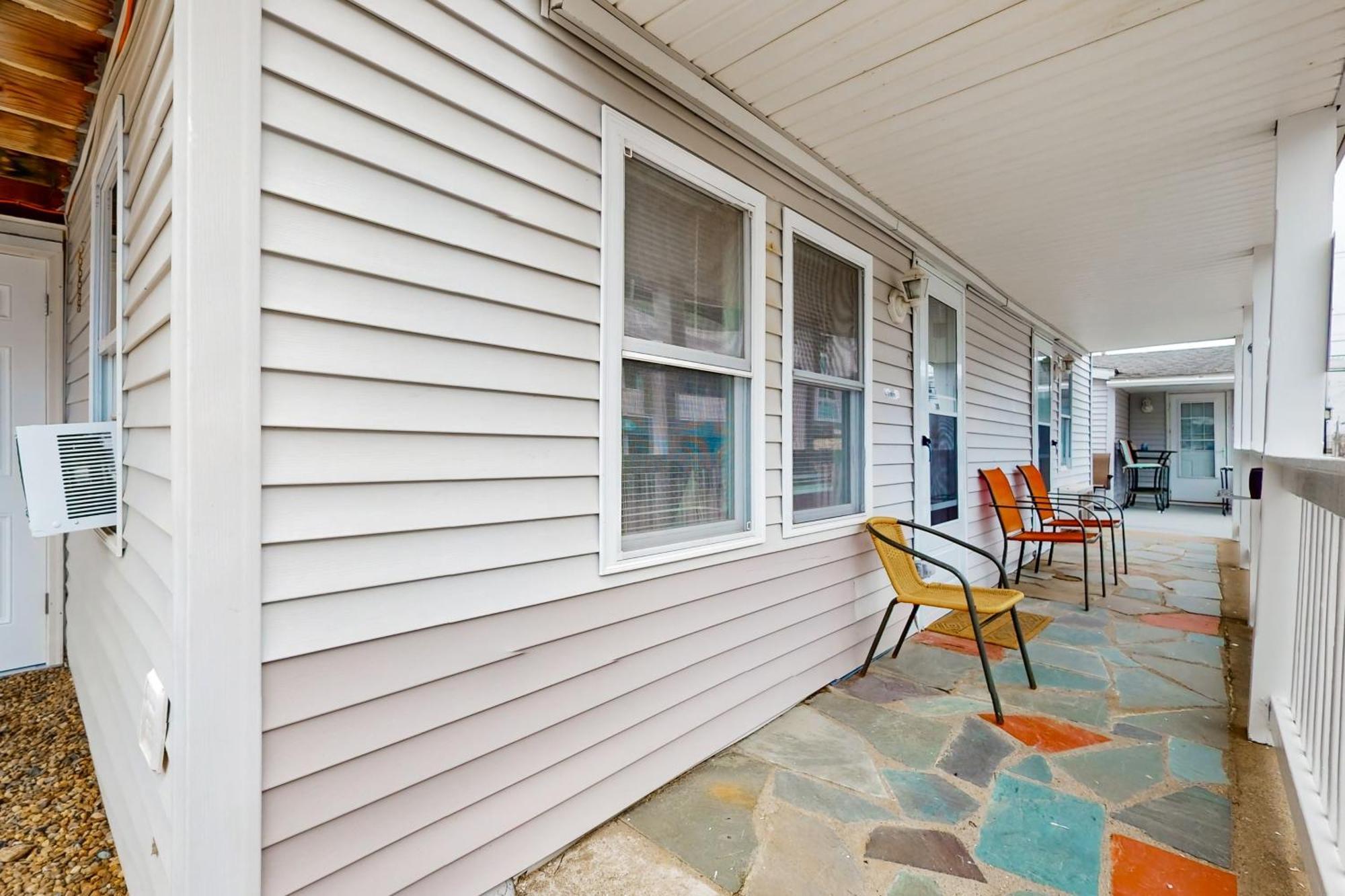 Hampton Beach Hangout & Nancy'S Villa Room photo